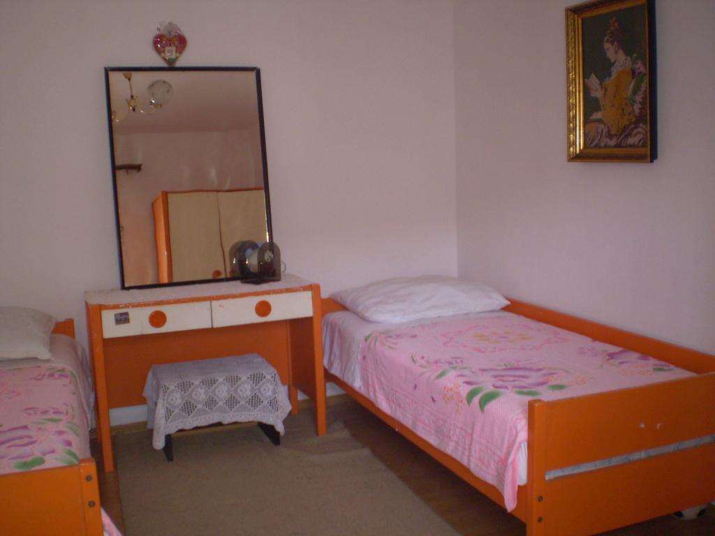 Nikola Apartamento